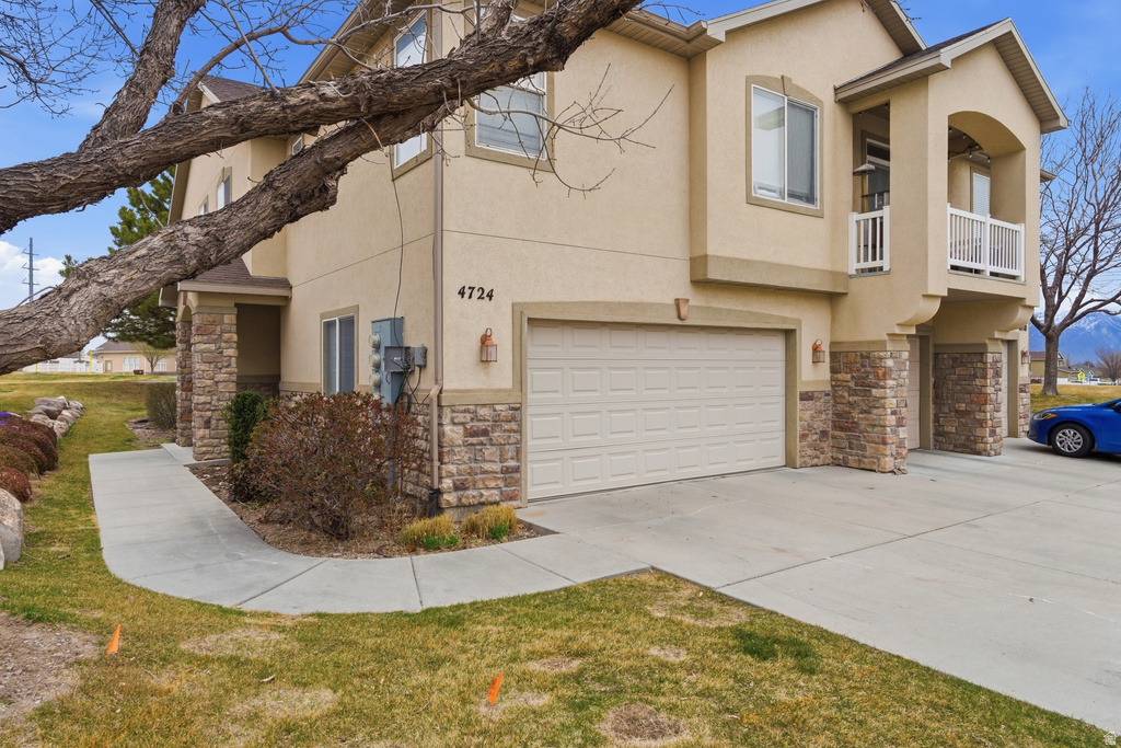 4724 W WAGON TRAIN DR Herriman, UT 84096