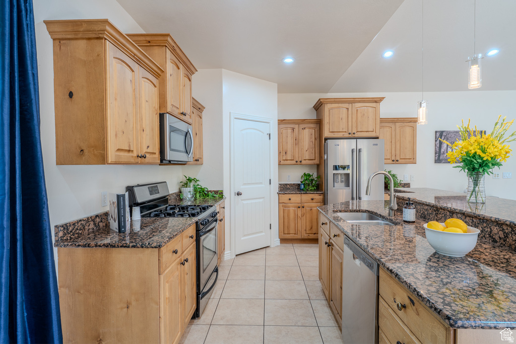 161 W SWEETBRIAR LN Saratoga Springs, UT 84045