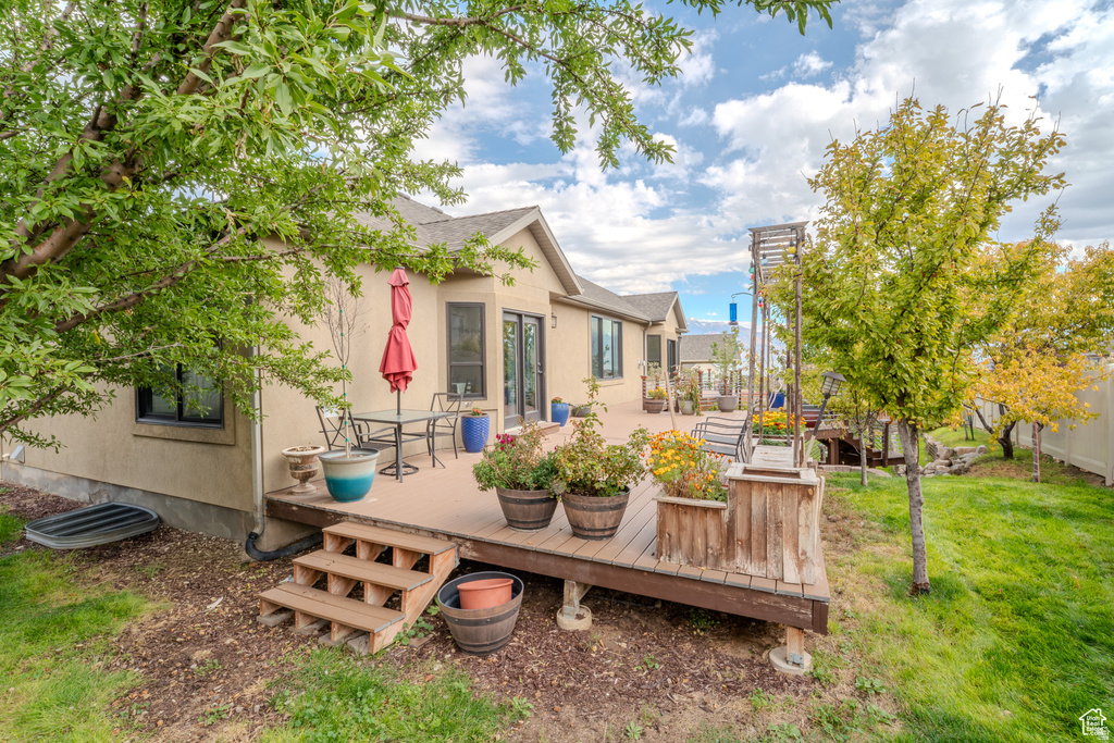 161 W SWEETBRIAR LN Saratoga Springs, UT 84045
