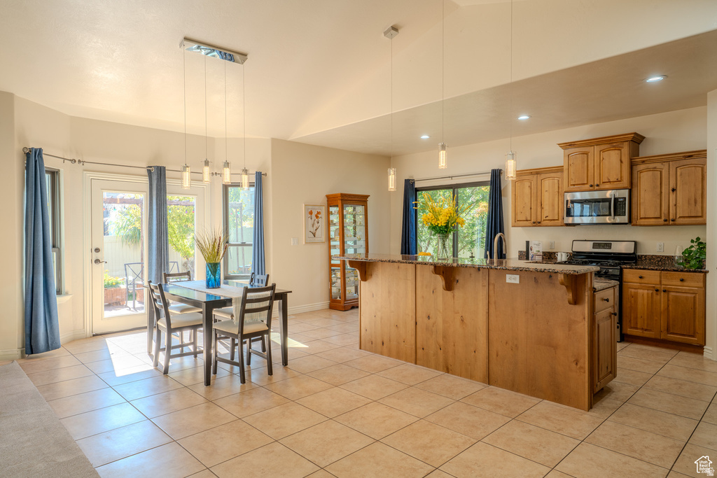 161 W SWEETBRIAR LN Saratoga Springs, UT 84045