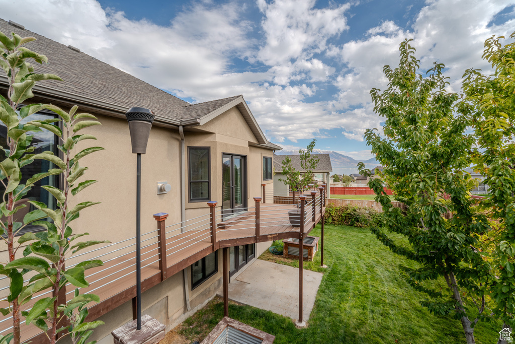 161 W SWEETBRIAR LN Saratoga Springs, UT 84045
