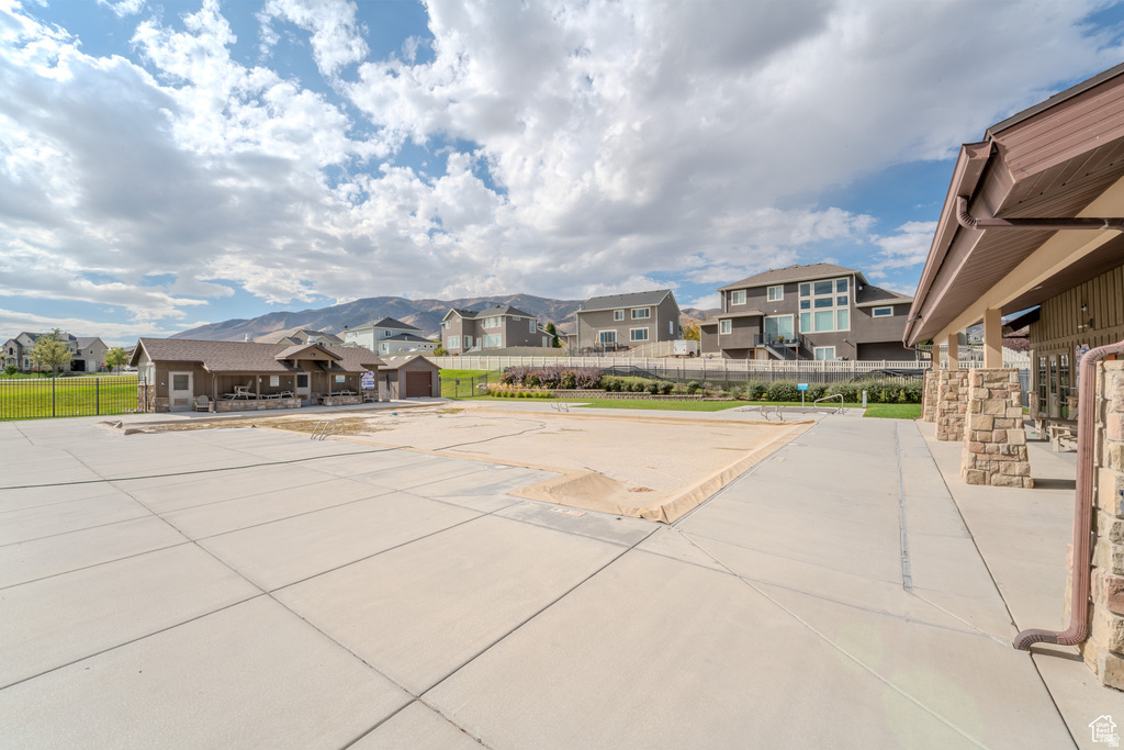 161 W SWEETBRIAR LN Saratoga Springs, UT 84045