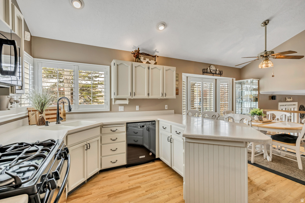 5446 S CROSSPOINTE CIR Taylorsville, UT 84123