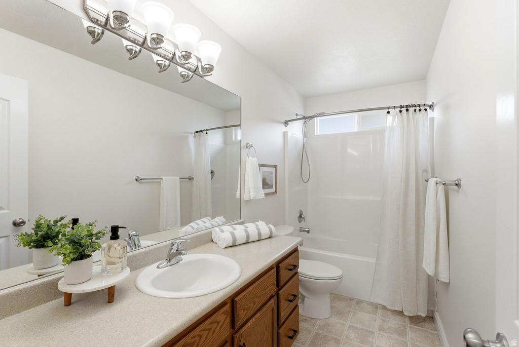 7721 N BRISTLECONE RD Eagle Mountain, UT 84005