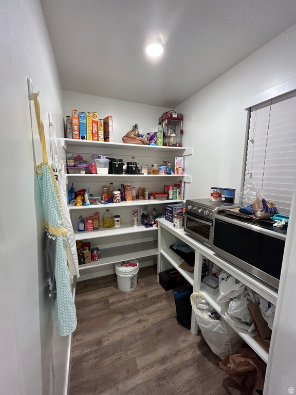 37 E VANTAGE DR North Salt Lake, UT 84054