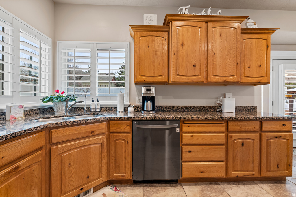 7956 S CRICKET LN West Jordan, UT 84081