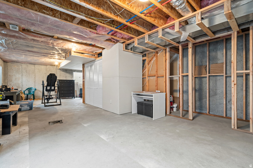 7956 S CRICKET LN West Jordan, UT 84081