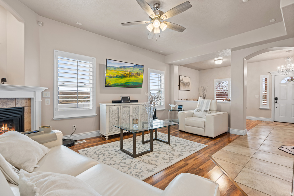 7956 S CRICKET LN West Jordan, UT 84081