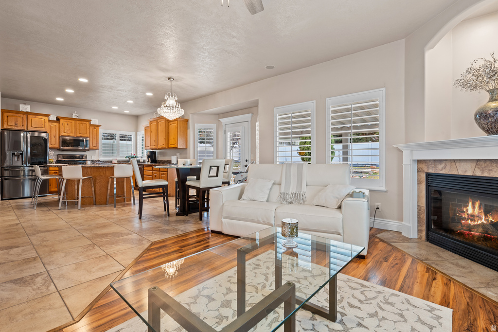 7956 S CRICKET LN West Jordan, UT 84081