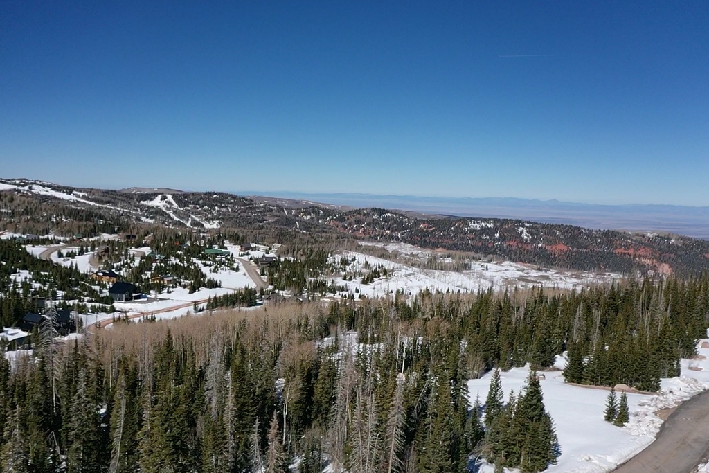 230 N HIGHLAND DR Brian Head, UT 84719