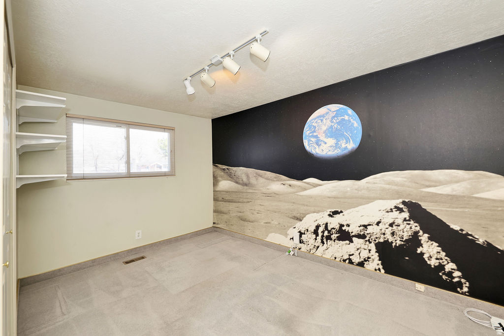 882 E 7905 S Sandy, UT 84094