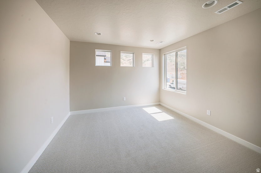 5902 N CANYON RIM RD #620 Lehi, UT 84048