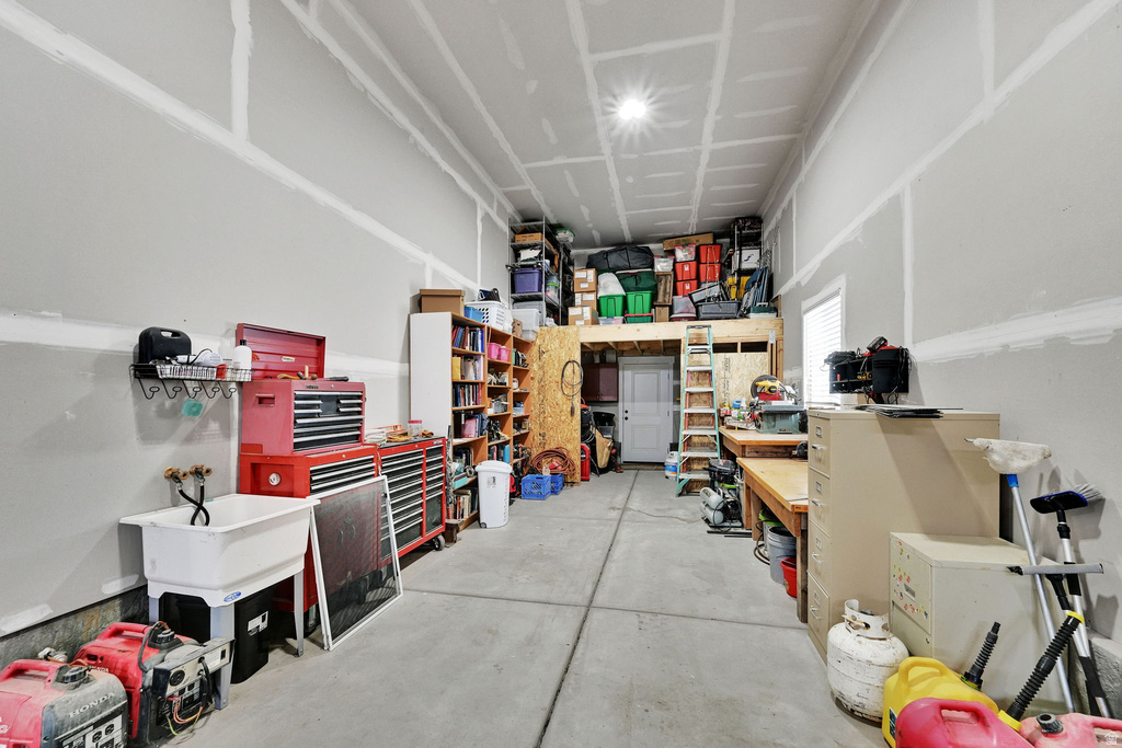 6685 W 10125 N Tremonton, UT 84337