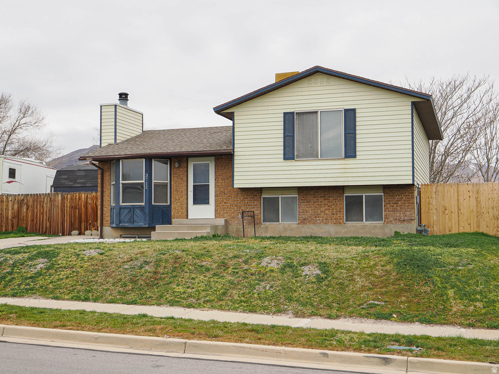 3712 S LONE STAR CIR Magna, UT 84044