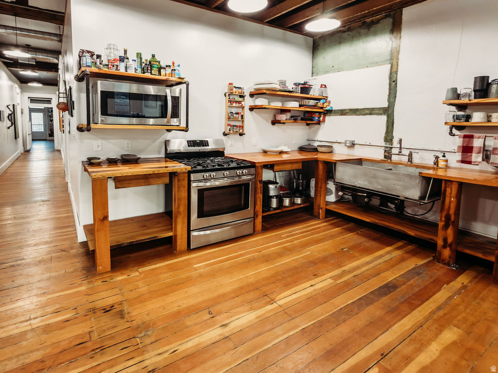 182 S. MAIN ST Helper, UT 84526