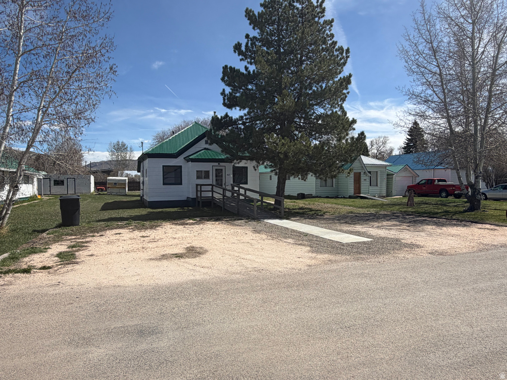 462 N 11TH ST Montpelier, ID 83254