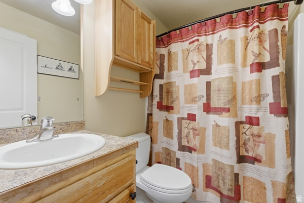 5325 S BRIDLE CIR Oakley, UT 84055