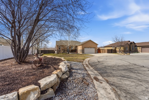 5325 S BRIDLE CIR Oakley, UT 84055