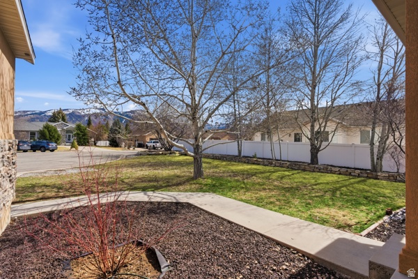 5325 S BRIDLE CIR Oakley, UT 84055