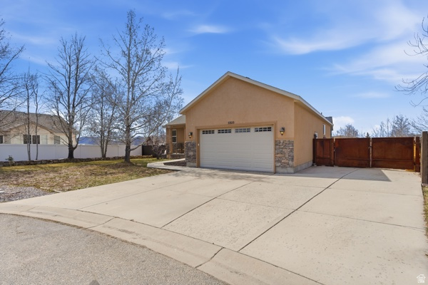 5325 S BRIDLE CIR Oakley, UT 84055
