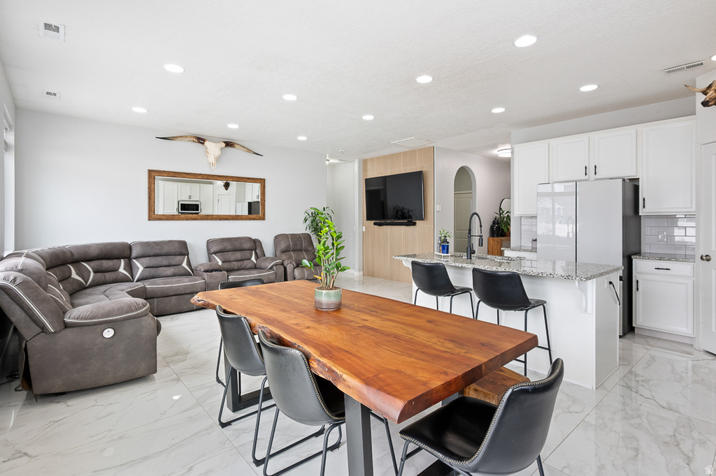 4144 W 6075 S Roy, UT 84067