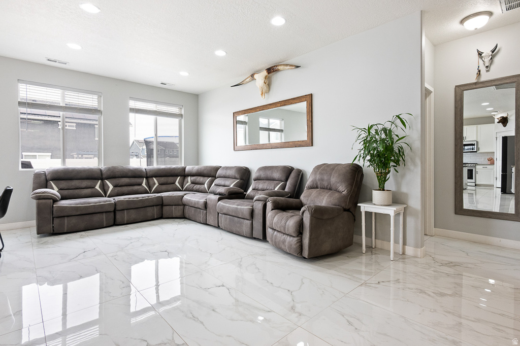 4144 W 6075 S Roy, UT 84067