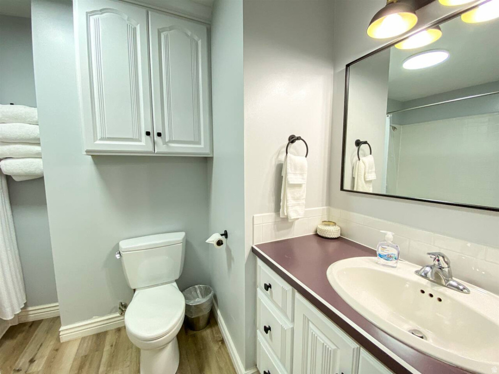 929 N HARBOR VILLAGE DR #117 Garden City, UT 84028