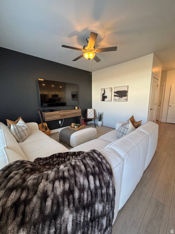 5083 E LAKEFIELD DR Eagle Mountain, UT 84005