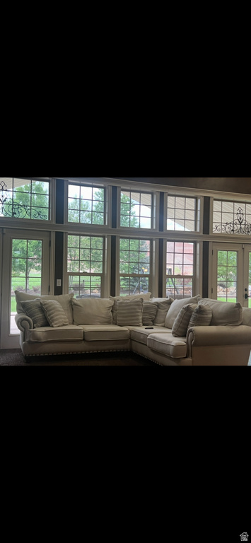 11103 E 7000 N Lapoint, UT 84039