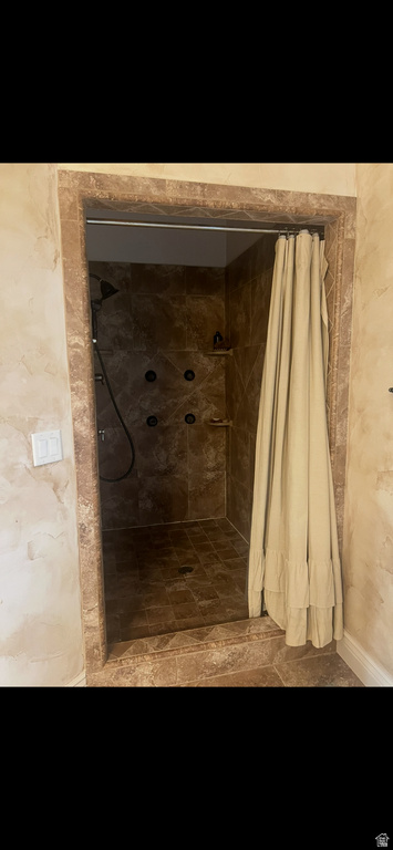 11103 E 7000 N Lapoint, UT 84039