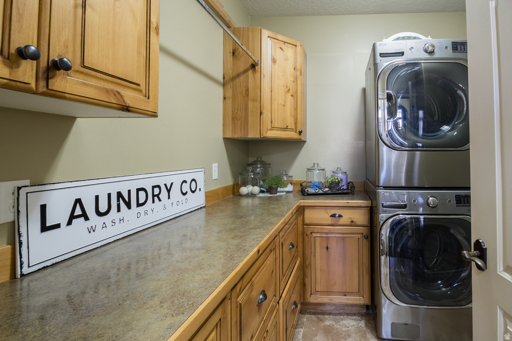 11103 E 7000 N Lapoint, UT 84039