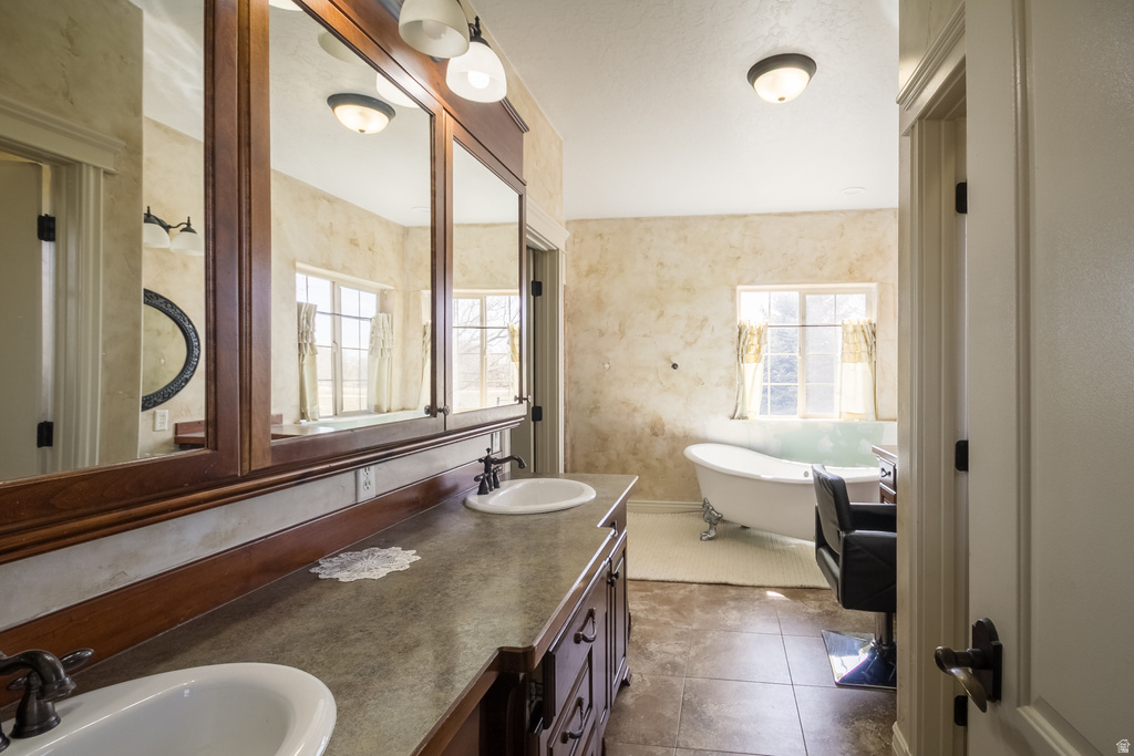 11103 E 7000 N Lapoint, UT 84039
