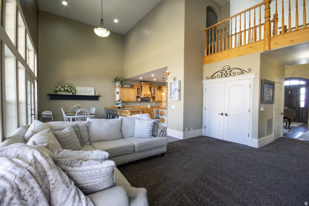 11103 E 7000 N Lapoint, UT 84039