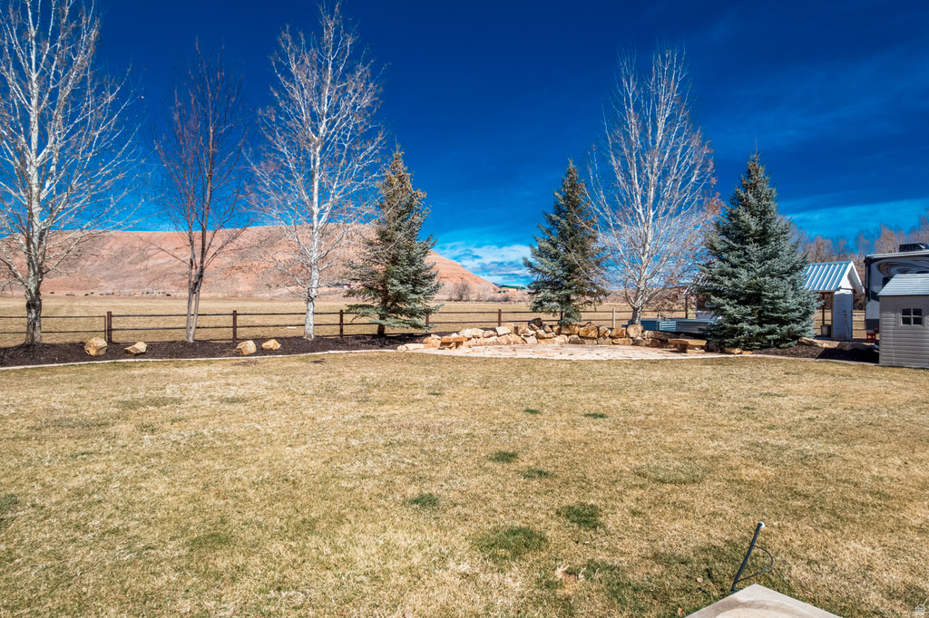11103 E 7000 N Lapoint, UT 84039