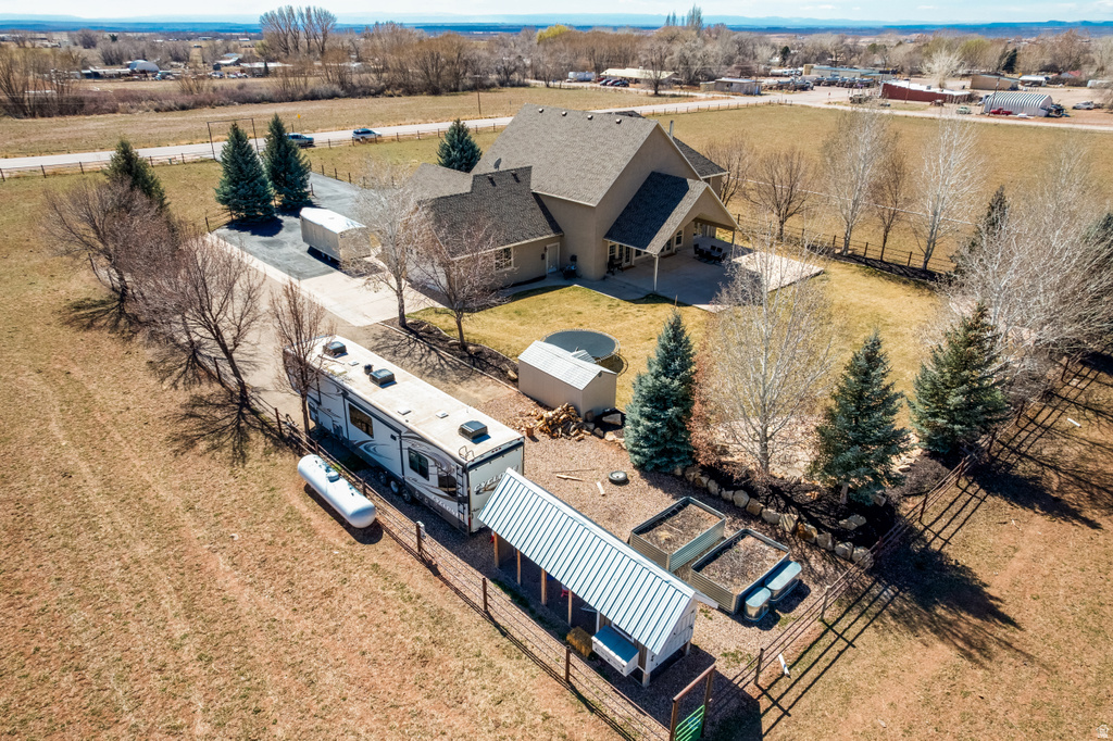 11103 E 7000 N Lapoint, UT 84039