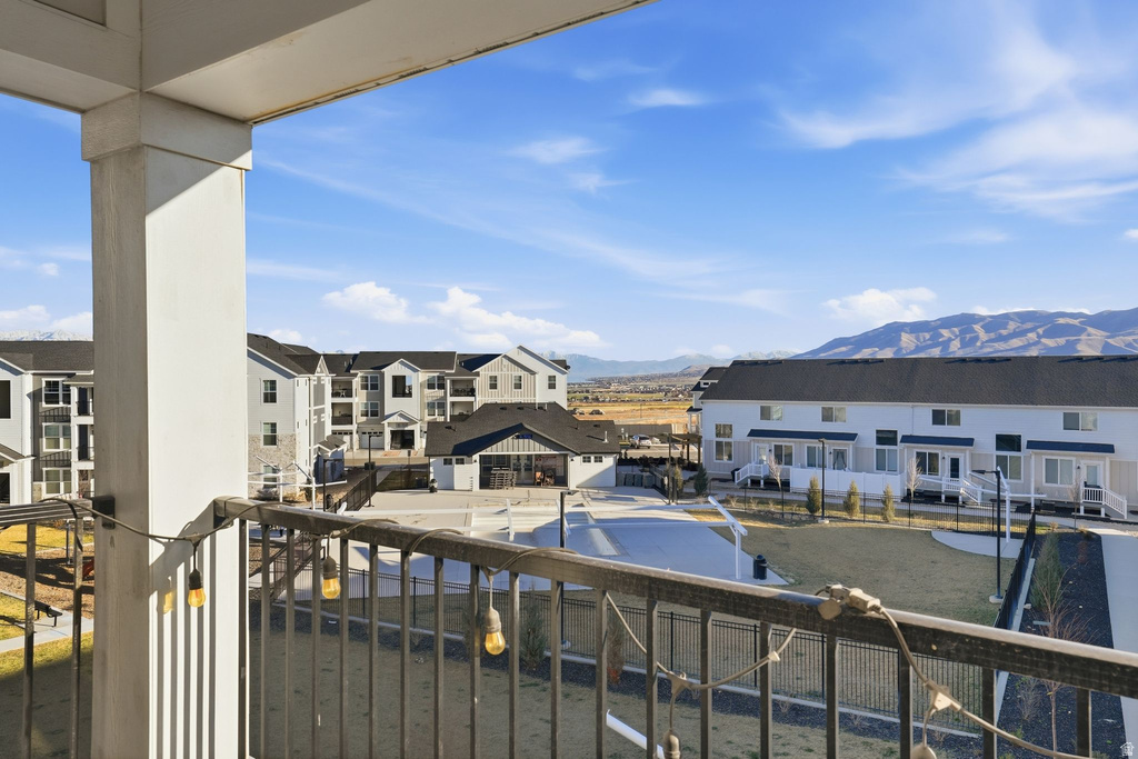 949 W BIG BEN LN #I301 Saratoga Springs, UT 84045