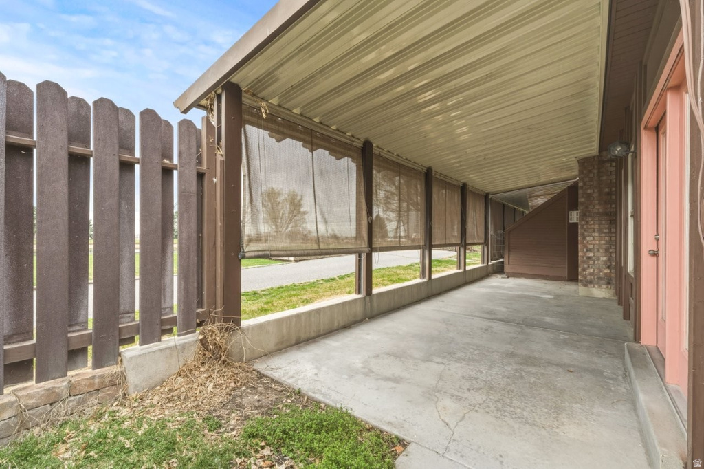 325 W WILLOW WAY Pleasant View, UT 84414