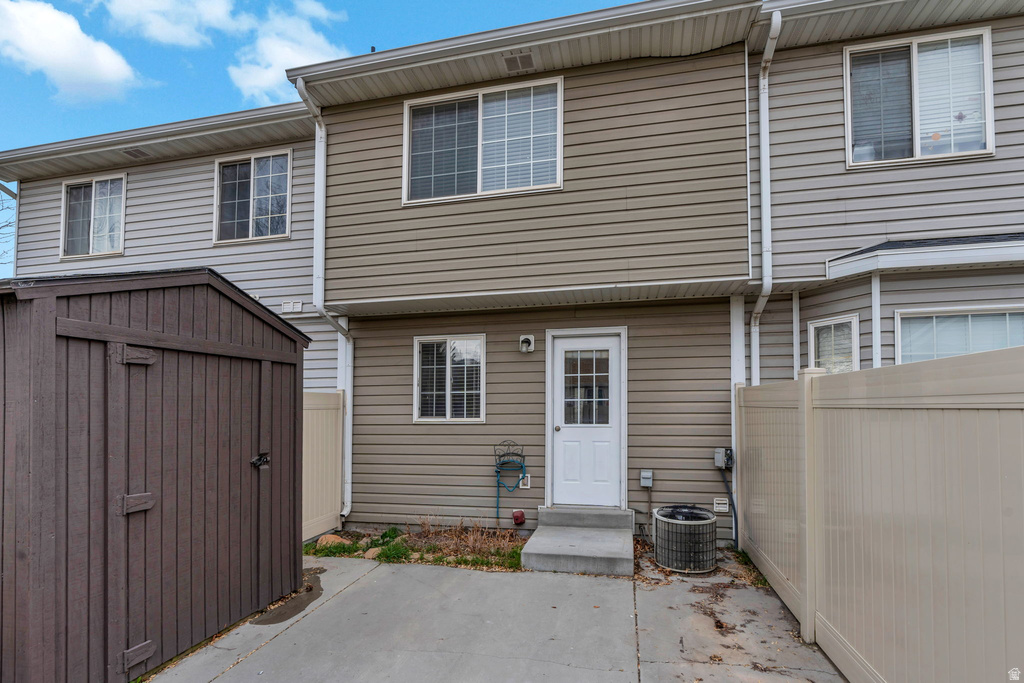 986 N INDEPENDENCE AVE Provo, UT 84604