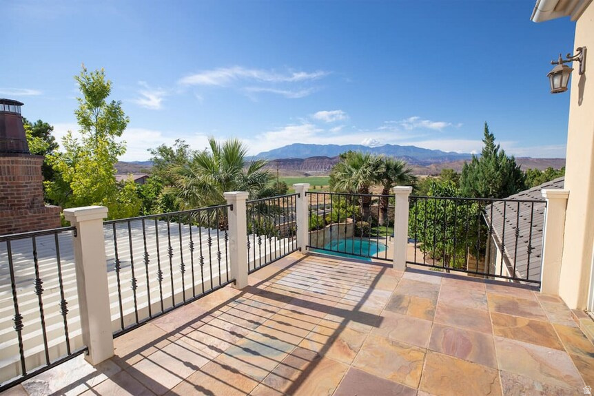 4376 W CANTERBURY RD Hurricane, UT 84737