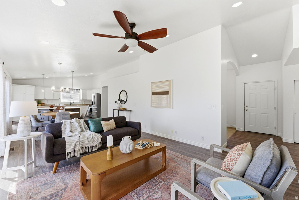 9107 S GRANADA HILLS DR West Jordan, UT 84088