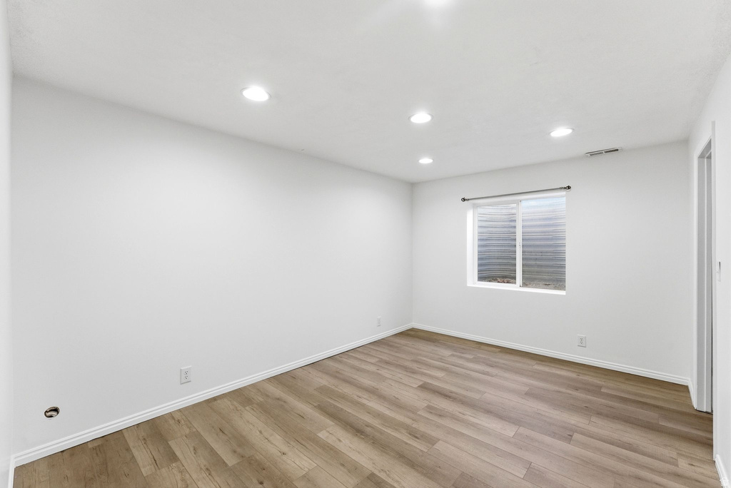 9107 S GRANADA HILLS DR West Jordan, UT 84088