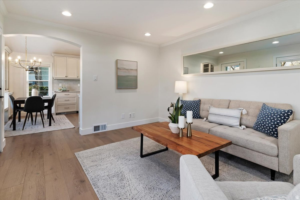 2468 S GLENMARE ST Salt Lake City, UT 84106