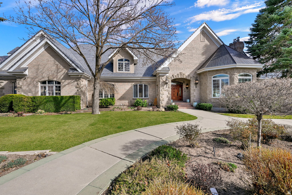 566 N BELLA VISTA DR Orem, UT 84097