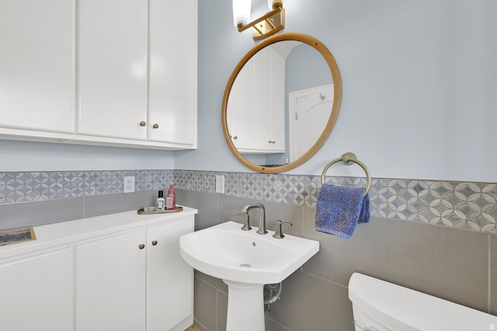 566 N BELLA VISTA DR Orem, UT 84097