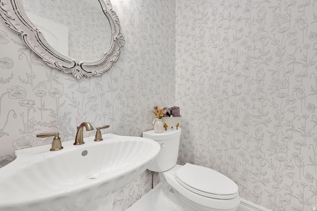 566 N BELLA VISTA DR Orem, UT 84097