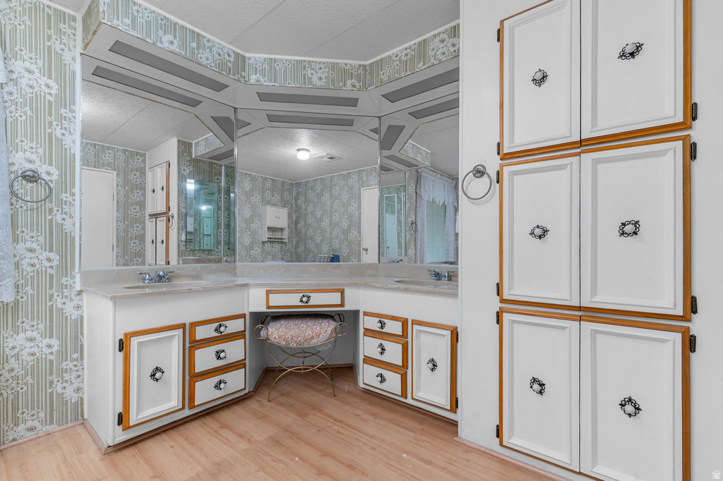 77 W EVENING STAR WAY Sandy, UT 84070