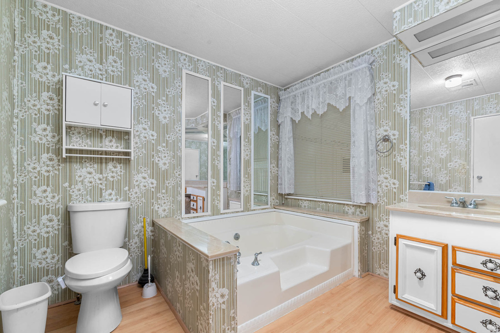 77 W EVENING STAR WAY Sandy, UT 84070