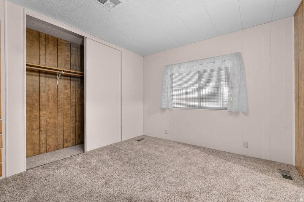 77 W EVENING STAR WAY Sandy, UT 84070