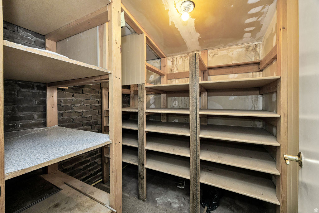 306 W 725 N Logan, UT 84321