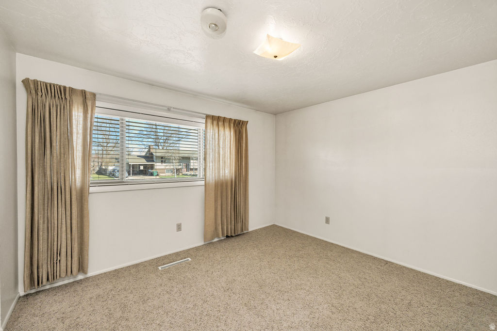 306 W 725 N Logan, UT 84321